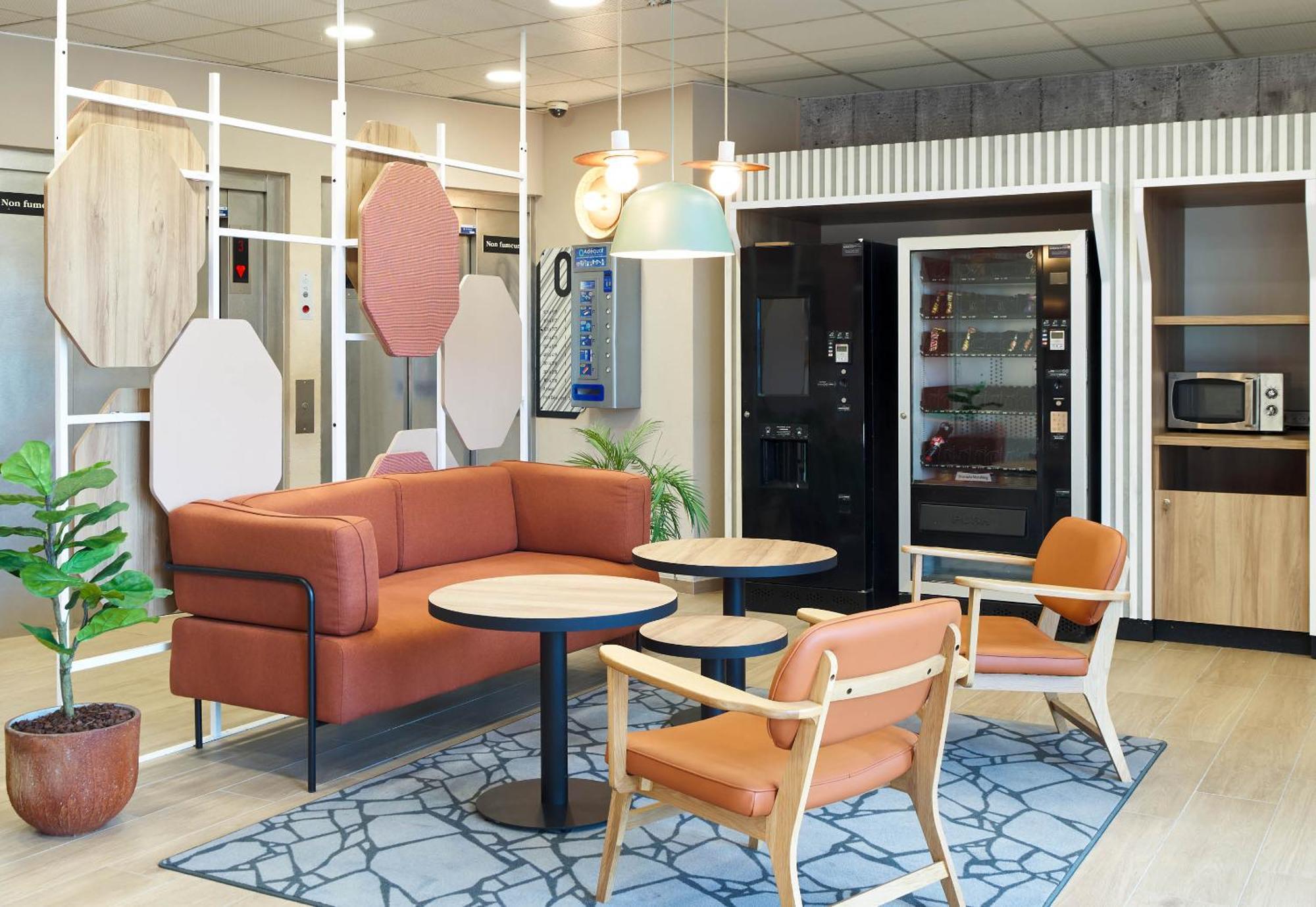 Porte De La Hotel Paris