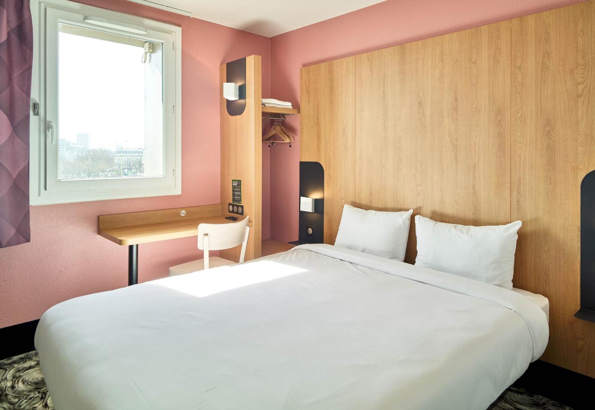 Hotel Porte De La 3*