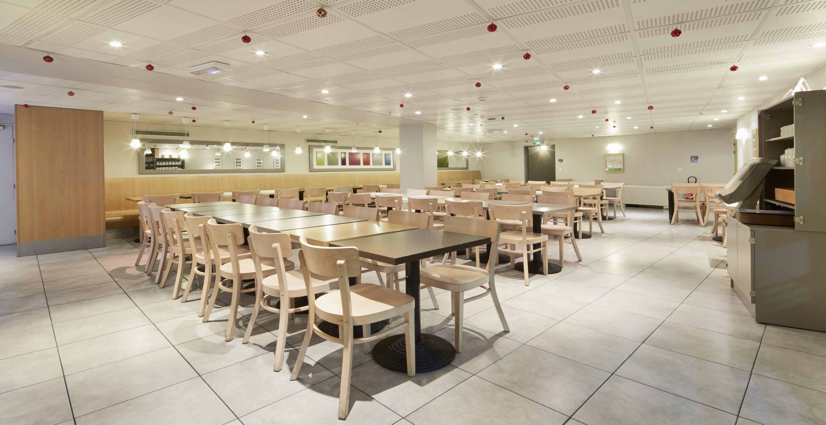 Porte De La Hotel 3*